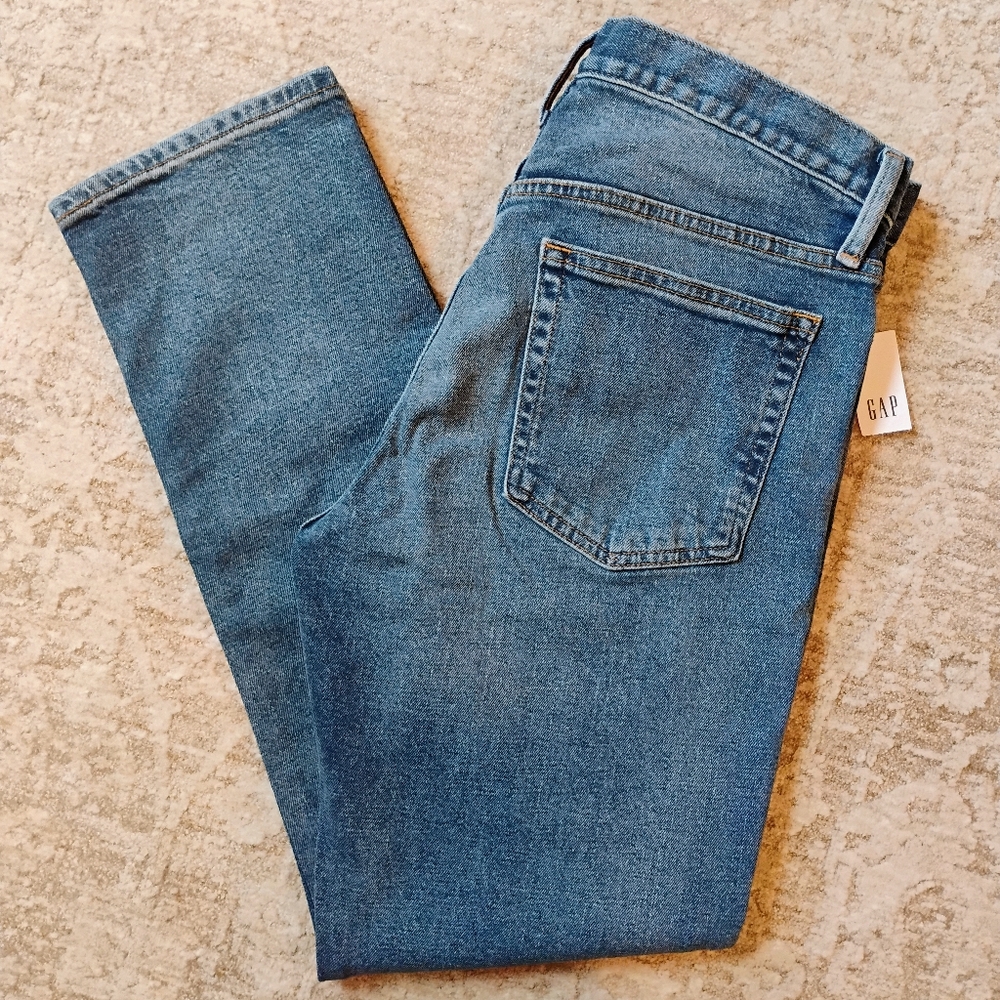 NWT 33x30 GAP Slim Light Medium Wash Stretch Denim Blue Jeans NEW